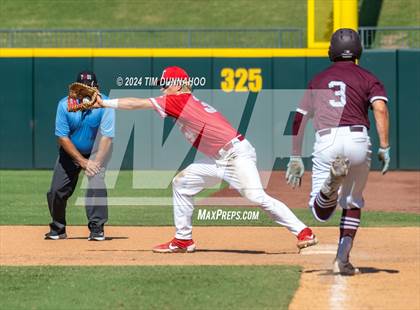 Thumbnail 1 in Pearland vs. Tomball (UIL 6A Baseball Final) photogallery.