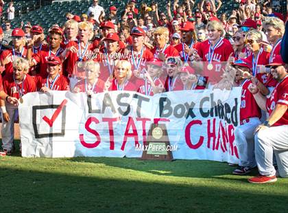 Thumbnail 1 in Pearland vs. Tomball (UIL 6A Baseball Final) photogallery.