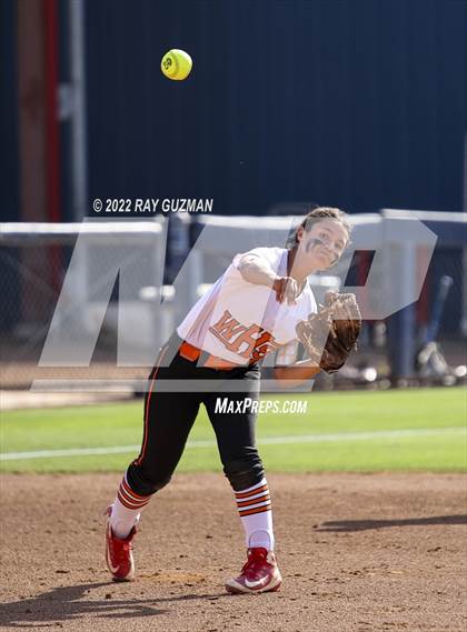 Thumbnail 2 in Wasco vs. Monache (CIF CS Division III Championship) photogallery.