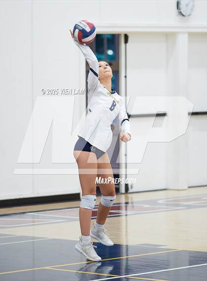 Thumbnail 2 in JV: Bentley @ College Prep photogallery.
