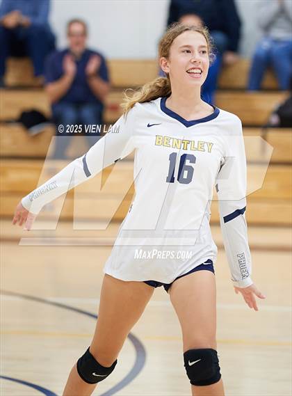 Thumbnail 3 in JV: Bentley @ College Prep photogallery.