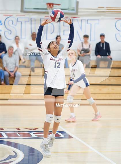 Thumbnail 2 in JV: Bentley @ College Prep photogallery.