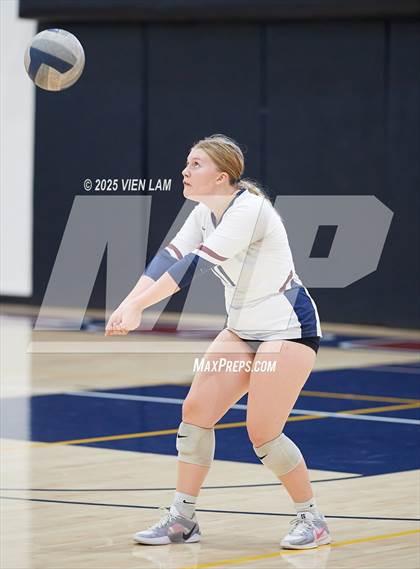 Thumbnail 3 in JV: Bentley @ College Prep photogallery.