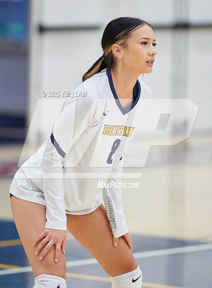 Thumbnail 3 in JV: Bentley @ College Prep photogallery.