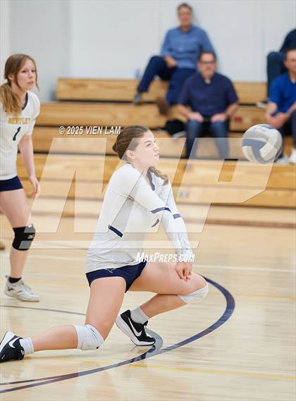 Thumbnail 1 in JV: Bentley @ College Prep photogallery.
