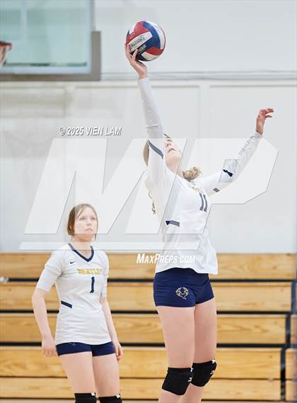 Thumbnail 2 in JV: Bentley @ College Prep photogallery.