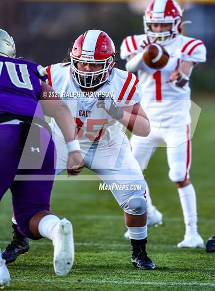 Thumbnail 2 in Bradshaw Christian vs Galt photogallery.