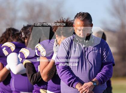 Thumbnail 3 in Bradshaw Christian vs Galt photogallery.
