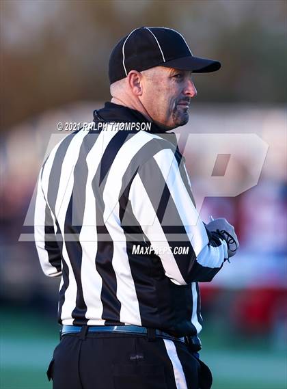 Thumbnail 2 in Bradshaw Christian vs Galt photogallery.