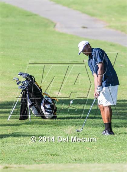 Thumbnail 3 in Newsome vs. Durant vs. Freedom photogallery.