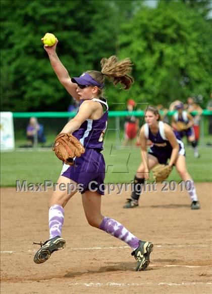 Thumbnail 3 in Rhinebeck vs South Lewis (NYSPHSAA Class C Semifinal) photogallery.