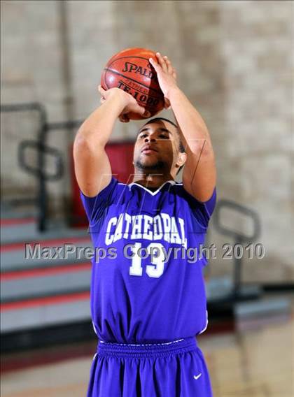 Thumbnail 3 in Cathedral vs. Mayfair (MaxPreps Holiday Classic) photogallery.