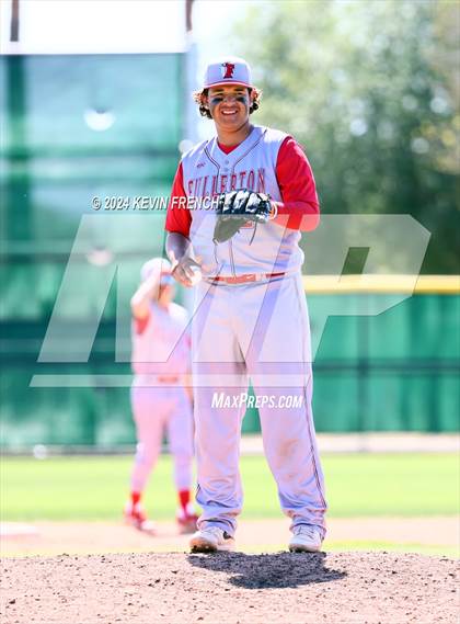 Thumbnail 1 in Columbine vs Fullerton (Coach Bob National Invitational) photogallery.