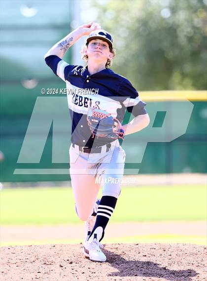 Thumbnail 2 in Columbine vs Fullerton (Coach Bob National Invitational) photogallery.