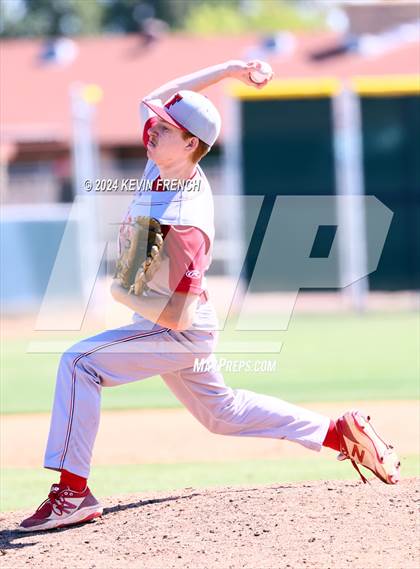 Thumbnail 3 in Columbine vs Fullerton (Coach Bob National Invitational) photogallery.