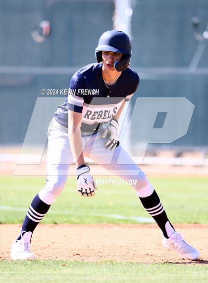 Thumbnail 1 in Columbine vs Fullerton (Coach Bob National Invitational) photogallery.