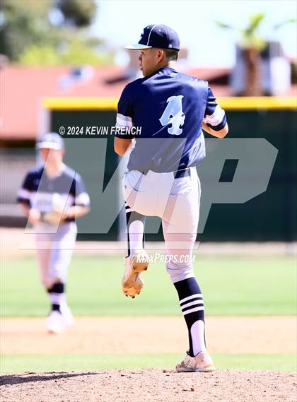 Thumbnail 3 in Columbine vs Fullerton (Coach Bob National Invitational) photogallery.