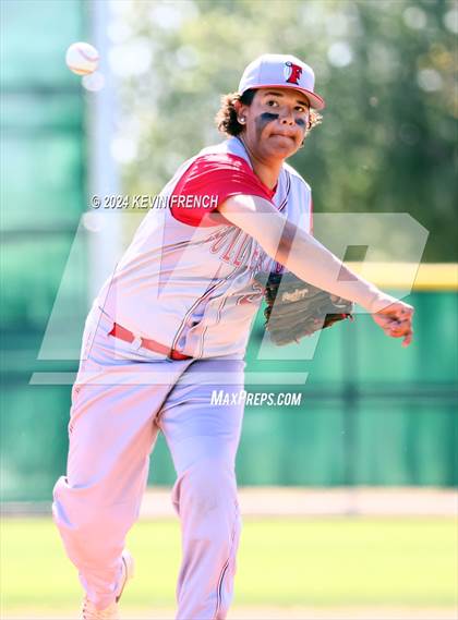 Thumbnail 2 in Columbine vs Fullerton (Coach Bob National Invitational) photogallery.