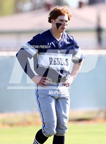 Thumbnail 3 in Columbine vs Fullerton (Coach Bob National Invitational) photogallery.