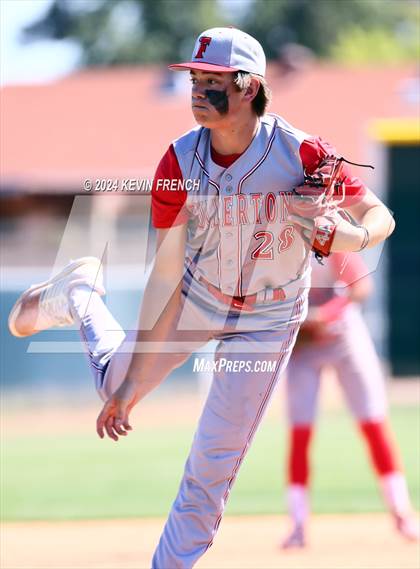 Thumbnail 3 in Columbine vs Fullerton (Coach Bob National Invitational) photogallery.