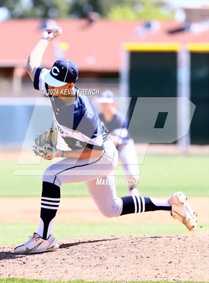 Thumbnail 1 in Columbine vs Fullerton (Coach Bob National Invitational) photogallery.