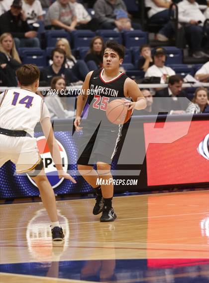 Thumbnail 3 in Lewiston vs. Clarkston photogallery.