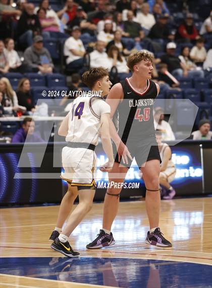 Thumbnail 3 in Lewiston vs. Clarkston photogallery.