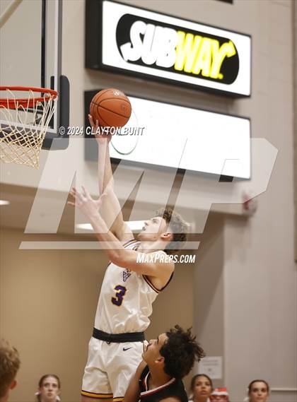 Thumbnail 2 in Lewiston vs. Clarkston photogallery.
