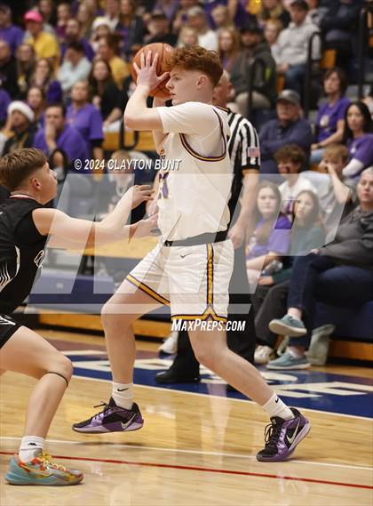 Thumbnail 3 in Lewiston vs. Clarkston photogallery.