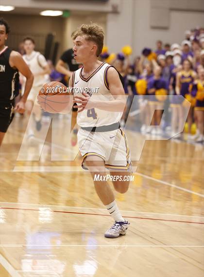 Thumbnail 2 in Lewiston vs. Clarkston photogallery.