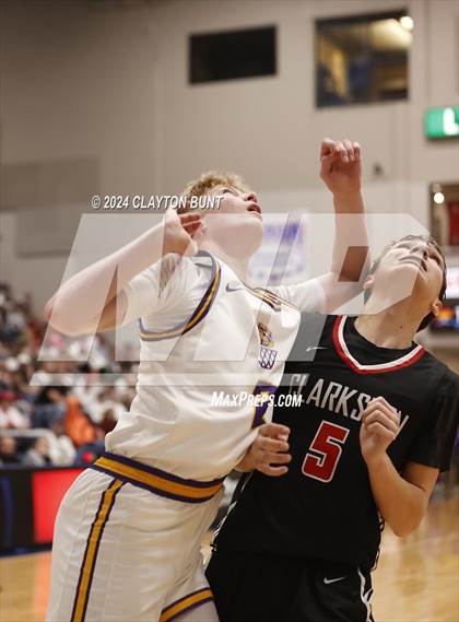 Thumbnail 1 in Lewiston vs. Clarkston photogallery.