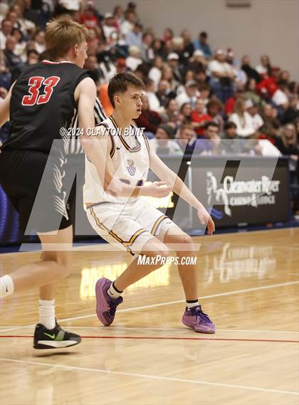 Thumbnail 3 in Lewiston vs. Clarkston photogallery.