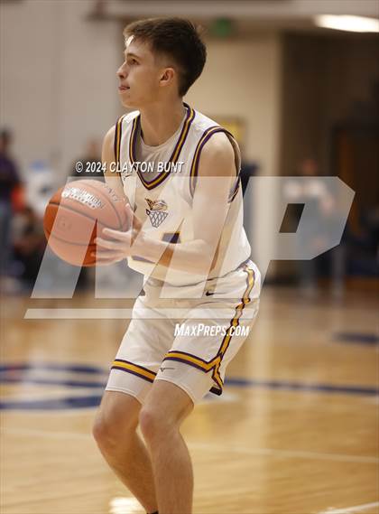 Thumbnail 3 in Lewiston vs. Clarkston photogallery.