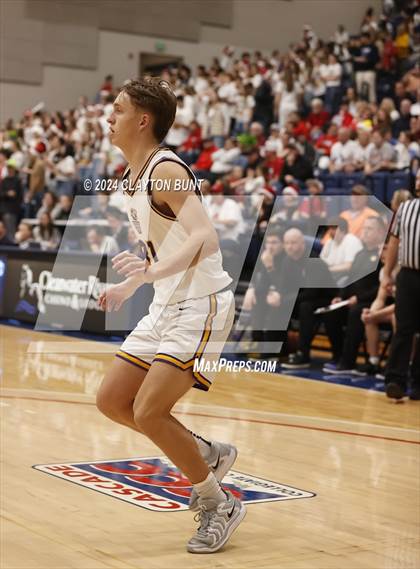Thumbnail 2 in Lewiston vs. Clarkston photogallery.