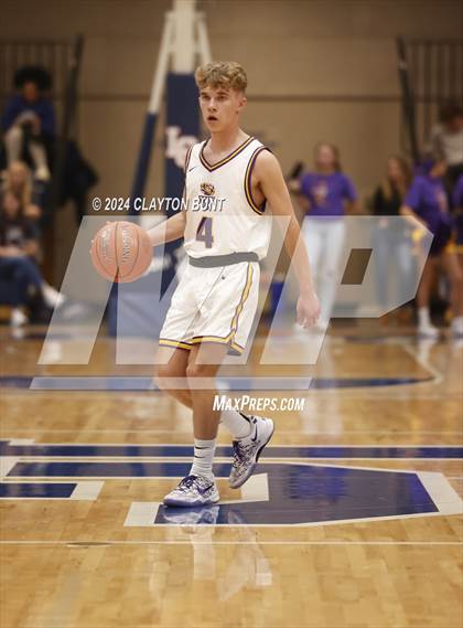 Thumbnail 1 in Lewiston vs. Clarkston photogallery.