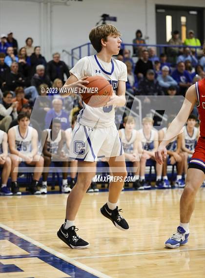 Thumbnail 1 in Conner @ Covington Catholic photogallery.