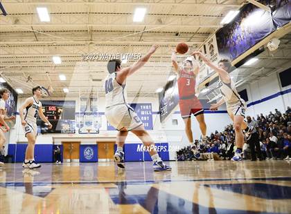 Thumbnail 3 in Conner @ Covington Catholic photogallery.