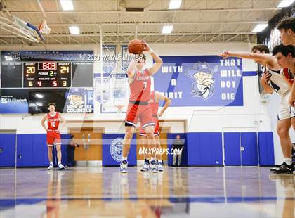 Thumbnail 1 in Conner @ Covington Catholic photogallery.
