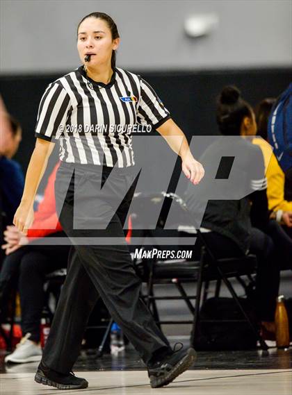 Thumbnail 1 in Cherry Creek vs. Highlands Ranch (Nike Tournament of Champions) photogallery.