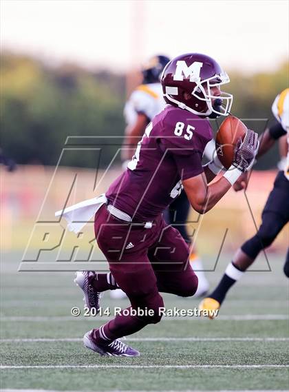Thumbnail 3 in Garland @ Mesquite photogallery.