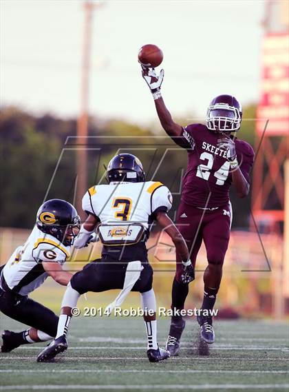 Thumbnail 2 in Garland @ Mesquite photogallery.