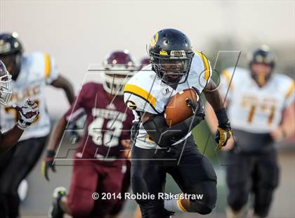 Thumbnail 2 in Garland @ Mesquite photogallery.