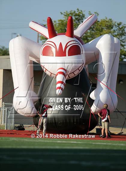Thumbnail 2 in Garland @ Mesquite photogallery.