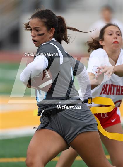 Thumbnail 3 in Burlingame vs Hillsdale (Capuchino HS) photogallery.