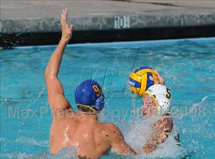Thumbnail 1 in Royal @ Agoura photogallery.