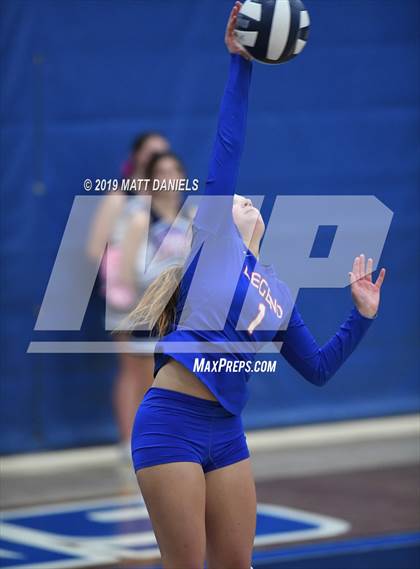 Thumbnail 1 in Ponderosa @ Legend photogallery.