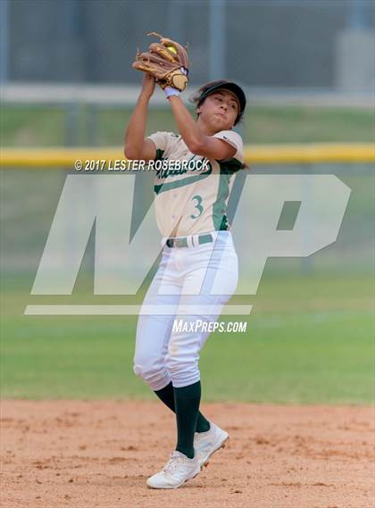 Thumbnail 3 in La Vernia @ Canyon Lake (UIL 4A Bi-district playoffs) photogallery.