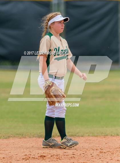 Thumbnail 1 in La Vernia @ Canyon Lake (UIL 4A Bi-district playoffs) photogallery.