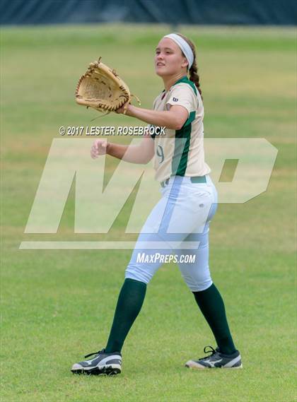 Thumbnail 2 in La Vernia @ Canyon Lake (UIL 4A Bi-district playoffs) photogallery.