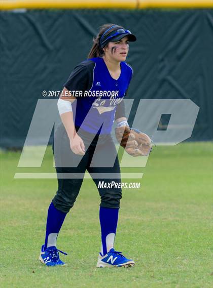 Thumbnail 3 in La Vernia @ Canyon Lake (UIL 4A Bi-district playoffs) photogallery.